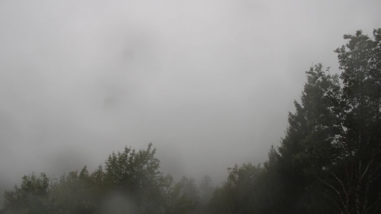 Dieses Bild zeigt eine Webcam-Aufnahme vom Achertal, aufgenommen am Donnerstag, den 08.10.2026 um 17:50 Uhr. Die Temperatur betrug 9°C.