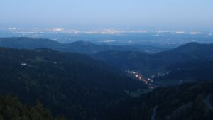 Dieses Bild zeigt eine Webcam-Aufnahme vom Achertal, aufgenommen am Donnerstag, den 23.04.2026 um 05:40 Uhr. Die Temperatur betrug 4.4°C.