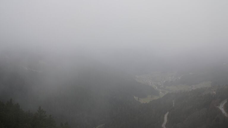 Dieses Bild zeigt eine Webcam-Aufnahme vom Achertal, aufgenommen am Samstag, den 06.12.2025 um 13:00 Uhr. Die Temperatur betrug 3.3°C.