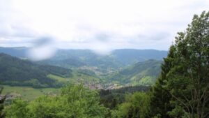 Dieses Bild zeigt eine Webcam-Aufnahme vom Achertal, aufgenommen am Mittwoch, den 20.05.2026 um 12:20 Uhr. Die Temperatur betrug 12.4°C.