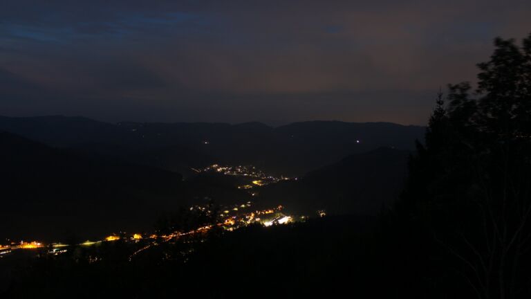 Dieses Bild zeigt eine Webcam-Aufnahme vom Achertal, aufgenommen am Dienstag, den 20.10.2026 um 07:00 Uhr. Die Temperatur betrug 7.3°C.