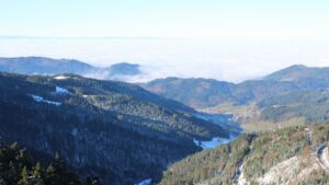 Dieses Bild zeigt eine Webcam-Aufnahme vom Achertal, aufgenommen am Samstag, den 22.11.2025 um 10:30 Uhr. Die Temperatur betrug -3.4°C.