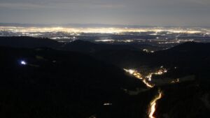 Dieses Bild zeigt eine Webcam-Aufnahme vom Achertal, aufgenommen am Dienstag, den 09.12.2025 um 06:30 Uhr. Die Temperatur betrug 9.4°C.