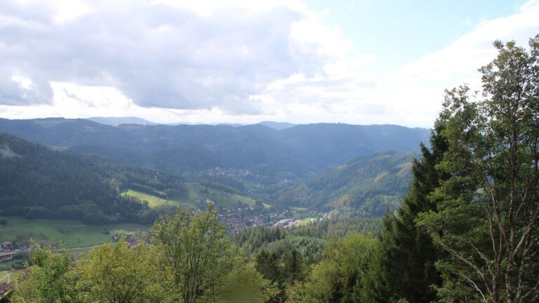 Dieses Bild zeigt eine Webcam-Aufnahme vom Achertal, aufgenommen am Samstag, den 10.10.2026 um 14:20 Uhr. Die Temperatur betrug 11.3°C.