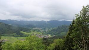 Dieses Bild zeigt eine Webcam-Aufnahme vom Achertal, aufgenommen am Donnerstag, den 14.05.2026 um 15:00 Uhr. Die Temperatur betrug 7.3°C.