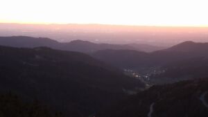 Dieses Bild zeigt eine Webcam-Aufnahme vom Achertal, aufgenommen am Mittwoch, den 08.04.2026 um 20:40 Uhr. Die Temperatur betrug 11.6°C.