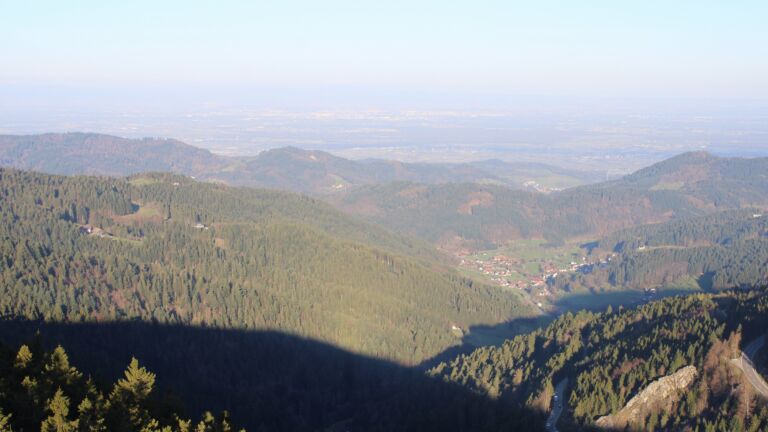 Dieses Bild zeigt eine Webcam-Aufnahme vom Achertal, aufgenommen am Mittwoch, den 08.04.2026 um 08:10 Uhr. Die Temperatur betrug 8.8°C.