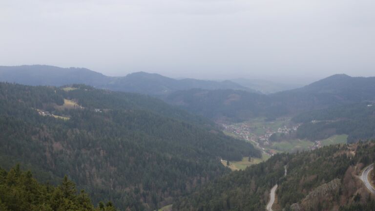 Dieses Bild zeigt eine Webcam-Aufnahme vom Achertal, aufgenommen am Mittwoch, den 11.03.2026 um 15:40 Uhr. Die Temperatur betrug 6°C.