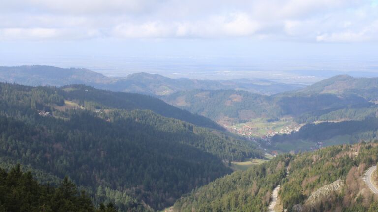 Dieses Bild zeigt eine Webcam-Aufnahme vom Achertal, aufgenommen am Donnerstag, den 12.03.2026 um 11:10 Uhr. Die Temperatur betrug 3.1°C.