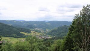 Dieses Bild zeigt eine Webcam-Aufnahme vom Achertal, aufgenommen am Mittwoch, den 10.06.2026 um 14:10 Uhr. Die Temperatur betrug 13.1°C.