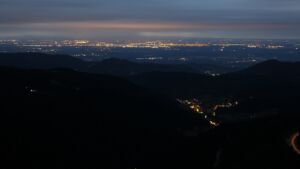 Dieses Bild zeigt eine Webcam-Aufnahme vom Achertal, aufgenommen am Sonntag, den 14.09.2025 um 20:20 Uhr. Die Temperatur betrug 11.9°C.