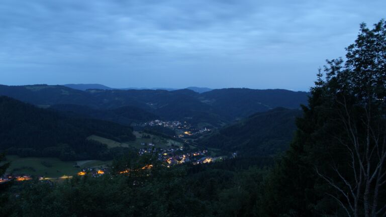 Dieses Bild zeigt eine Webcam-Aufnahme vom Achertal, aufgenommen am Dienstag, den 16.06.2026 um 04:40 Uhr. Die Temperatur betrug 16.9°C.