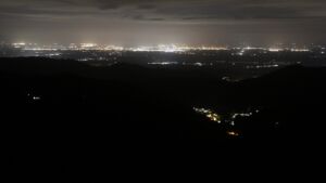 Dieses Bild zeigt eine Webcam-Aufnahme vom Achertal, aufgenommen am Mittwoch, den 17.09.2025 um 02:30 Uhr. Die Temperatur betrug 7.9°C.