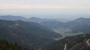 Dieses Bild zeigt eine Webcam-Aufnahme vom Achertal, aufgenommen am Freitag, den 10.04.2026 um 19:30 Uhr. Die Temperatur betrug 6.2°C.