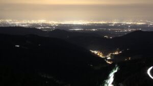 Dieses Bild zeigt eine Webcam-Aufnahme vom Achertal, aufgenommen am Mittwoch, den 10.12.2025 um 06:30 Uhr. Die Temperatur betrug 7.4°C.