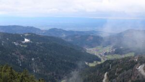 Dieses Bild zeigt eine Webcam-Aufnahme vom Achertal, aufgenommen am Samstag, den 04.04.2026 um 16:30 Uhr. Die Temperatur betrug 7.6°C.