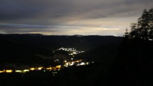 Dieses Bild zeigt eine Webcam-Aufnahme vom Achertal, aufgenommen am Donnerstag, den 04.06.2026 um 03:40 Uhr. Die Temperatur betrug 13.6°C.