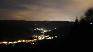 Dieses Bild zeigt eine Webcam-Aufnahme vom Achertal, aufgenommen am Donnerstag, den 16.07.2026 um 23:40 Uhr. Die Temperatur betrug 19.8°C.
