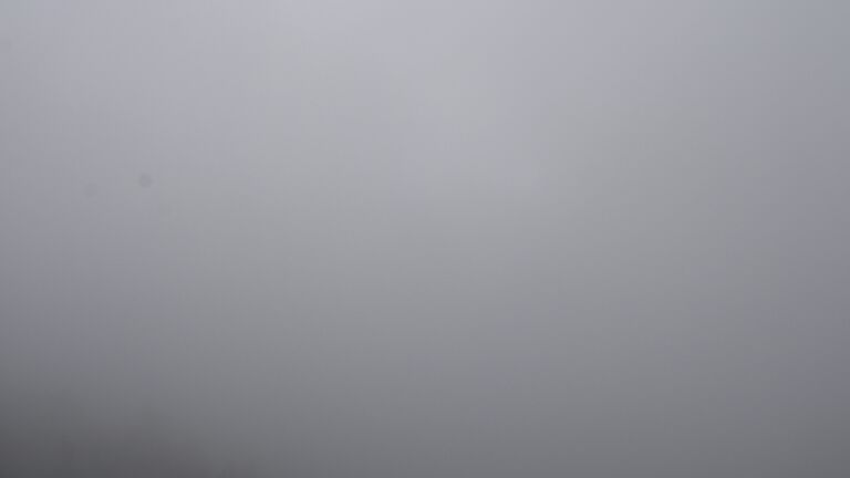 Dieses Bild zeigt eine Webcam-Aufnahme vom Achertal, aufgenommen am Montag, den 02.06.2025 um 17:30 Uhr. Die Temperatur betrug 11.8°C.