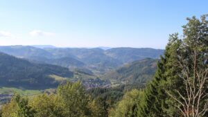 Dieses Bild zeigt eine Webcam-Aufnahme vom Achertal, aufgenommen am Dienstag, den 06.10.2026 um 11:50 Uhr. Die Temperatur betrug 22.1°C.