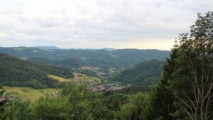 Dieses Bild zeigt eine Webcam-Aufnahme vom Achertal, aufgenommen am Dienstag, den 09.06.2026 um 20:40 Uhr. Die Temperatur betrug 13.2°C.