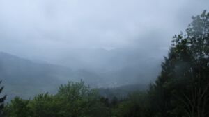 Dieses Bild zeigt eine Webcam-Aufnahme vom Achertal, aufgenommen am Mittwoch, den 13.05.2026 um 20:40 Uhr. Die Temperatur betrug 5.1°C.