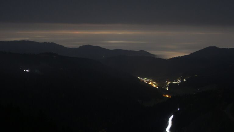 Dieses Bild zeigt eine Webcam-Aufnahme vom Achertal, aufgenommen am Sonntag, den 09.11.2025 um 00:00 Uhr. Die Temperatur betrug 6.4°C.