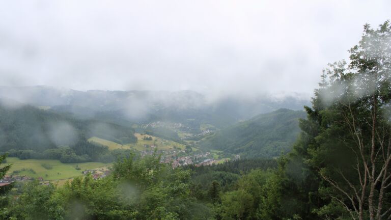 Dieses Bild zeigt eine Webcam-Aufnahme vom Achertal, aufgenommen am Mittwoch, den 10.06.2026 um 16:20 Uhr. Die Temperatur betrug 8.8°C.