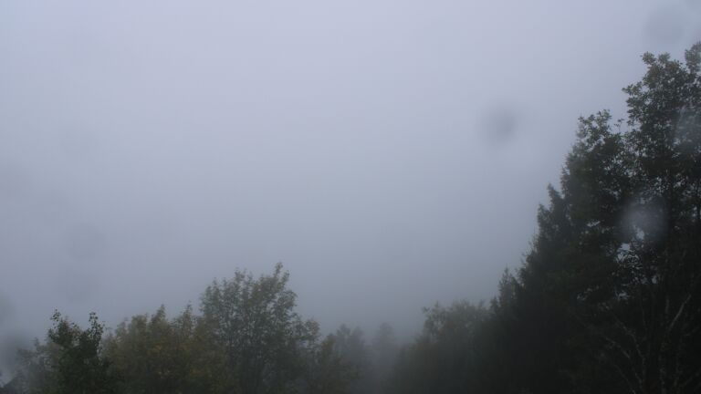 Dieses Bild zeigt eine Webcam-Aufnahme vom Achertal, aufgenommen am Sonntag, den 18.10.2026 um 11:10 Uhr. Die Temperatur betrug 6.9°C.