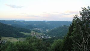 Dieses Bild zeigt eine Webcam-Aufnahme vom Achertal, aufgenommen am Donnerstag, den 06.08.2026 um 06:20 Uhr. Die Temperatur betrug 17.8°C.