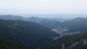 Dieses Bild zeigt eine Webcam-Aufnahme vom Achertal, aufgenommen am Donnerstag, den 18.12.2025 um 07:40 Uhr. Die Temperatur betrug 5.2°C.