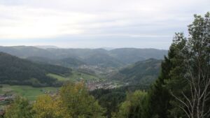 Dieses Bild zeigt eine Webcam-Aufnahme vom Achertal, aufgenommen am Montag, den 26.10.2026 um 15:10 Uhr. Die Temperatur betrug 8.8°C.