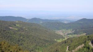 Dieses Bild zeigt eine Webcam-Aufnahme vom Achertal, aufgenommen am Sonntag, den 10.05.2026 um 08:50 Uhr. Die Temperatur betrug 15.8°C.