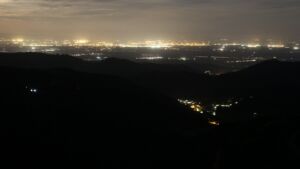 Dieses Bild zeigt eine Webcam-Aufnahme vom Achertal, aufgenommen am Mittwoch, den 29.04.2026 um 04:20 Uhr. Die Temperatur betrug 7.2°C.