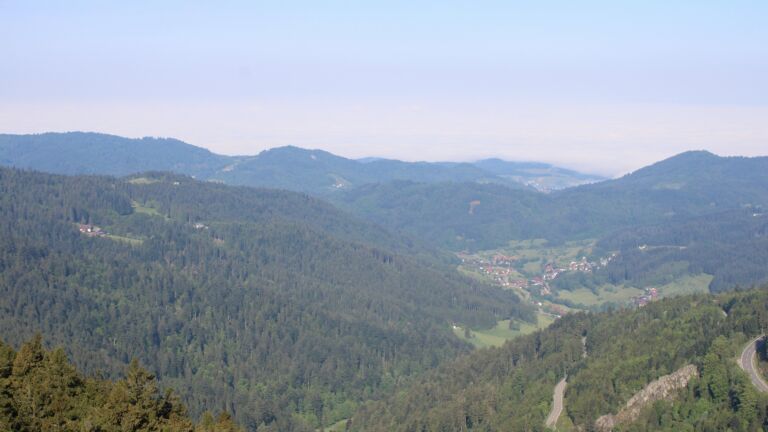 Dieses Bild zeigt eine Webcam-Aufnahme vom Achertal, aufgenommen am Freitag, den 08.05.2026 um 09:10 Uhr. Die Temperatur betrug 8.2°C.