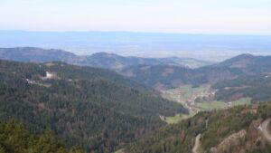 Dieses Bild zeigt eine Webcam-Aufnahme vom Achertal, aufgenommen am Sonntag, den 05.04.2026 um 09:20 Uhr. Die Temperatur betrug 10.3°C.