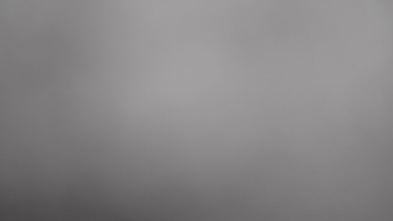 Dieses Bild zeigt eine Webcam-Aufnahme vom Achertal, aufgenommen am Montag, den 27.10.2025 um 08:00 Uhr. Die Temperatur betrug 0.4°C.