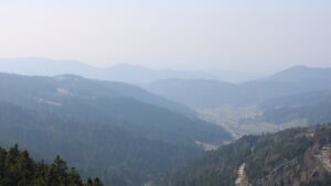 Dieses Bild zeigt eine Webcam-Aufnahme vom Achertal, aufgenommen am Sonntag, den 08.03.2026 um 14:00 Uhr. Die Temperatur betrug 11.3°C.