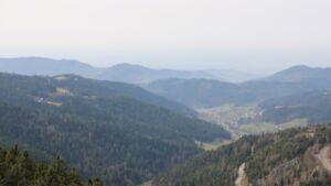 Dieses Bild zeigt eine Webcam-Aufnahme vom Achertal, aufgenommen am Freitag, den 06.03.2026 um 13:30 Uhr. Die Temperatur betrug 15°C.