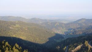 Dieses Bild zeigt eine Webcam-Aufnahme vom Achertal, aufgenommen am Montag, den 20.04.2026 um 07:40 Uhr. Die Temperatur betrug 8.5°C.