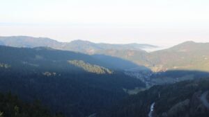 Dieses Bild zeigt eine Webcam-Aufnahme vom Achertal, aufgenommen am Donnerstag, den 26.02.2026 um 08:10 Uhr. Die Temperatur betrug 8.6°C.