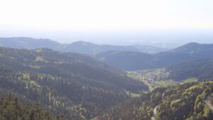 Dieses Bild zeigt eine Webcam-Aufnahme vom Achertal, aufgenommen am Freitag, den 24.04.2026 um 18:20 Uhr. Die Temperatur betrug 14°C.