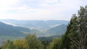 Dieses Bild zeigt eine Webcam-Aufnahme vom Achertal, aufgenommen am Dienstag, den 20.10.2026 um 11:30 Uhr. Die Temperatur betrug 10.2°C.