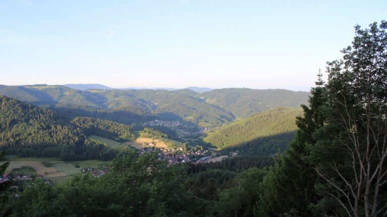 Dieses Bild zeigt eine Webcam-Aufnahme vom Achertal, aufgenommen am Freitag, den 29.05.2026 um 06:40 Uhr. Die Temperatur betrug 17.6°C.