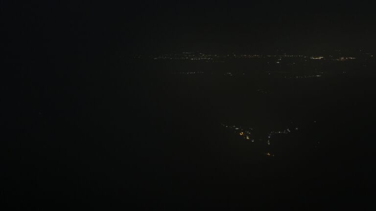 Dieses Bild zeigt eine Webcam-Aufnahme vom Achertal, aufgenommen am Samstag, den 07.06.2025 um 00:00 Uhr. Die Temperatur betrug 11.8°C.