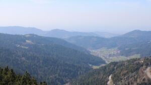 Dieses Bild zeigt eine Webcam-Aufnahme vom Achertal, aufgenommen am Donnerstag, den 19.03.2026 um 13:30 Uhr. Die Temperatur betrug 9.1°C.