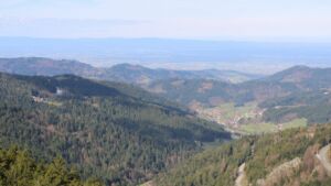 Dieses Bild zeigt eine Webcam-Aufnahme vom Achertal, aufgenommen am Sonntag, den 05.04.2026 um 10:40 Uhr. Die Temperatur betrug 11.4°C.