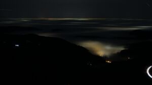 Dieses Bild zeigt eine Webcam-Aufnahme vom Achertal, aufgenommen am Montag, den 19.01.2026 um 21:30 Uhr. Die Temperatur betrug 6.7°C.