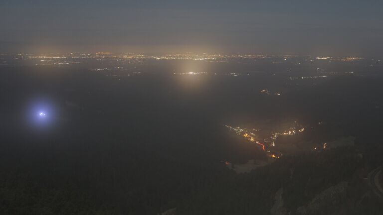 Dieses Bild zeigt eine Webcam-Aufnahme vom Achertal, aufgenommen am Freitag, den 05.12.2025 um 23:00 Uhr. Die Temperatur betrug -0.8°C.