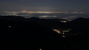 Dieses Bild zeigt eine Webcam-Aufnahme vom Achertal, aufgenommen am Sonntag, den 08.02.2026 um 05:50 Uhr. Die Temperatur betrug 3°C.